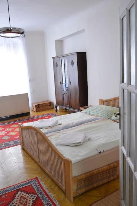 Апартаменты Old Town Herberghaus, 250M To Charles Bridge Прага Экстерьер фото